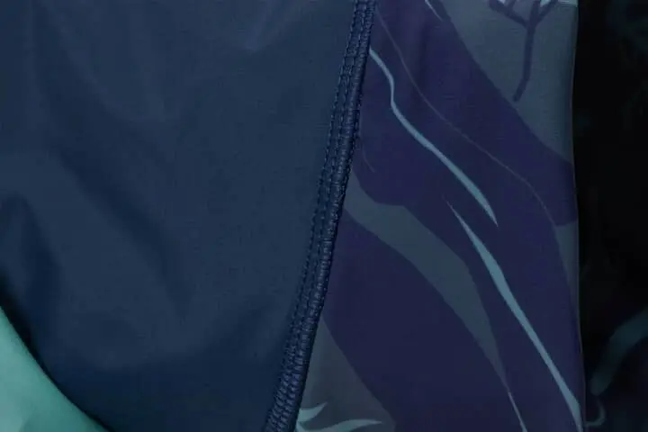 Ruffwear Dirtbag Dog Drying Towel Aurora Teal 6 Ruffwear Dirtbag Dog Drying Towel Aurora Teal - Image 6