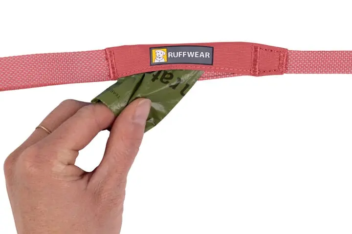 Ruffwear Hi & Light Lightweight Dog Lead Salmon Pink 4 Ruffwear Hi & Light Lightweight Dog Lead Salmon Pink - Image 4