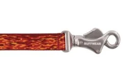 Ruffwear Flat Out Adjustable Dog Lead - Ember Distortion -Ruffwear t out leash ember distortion talon clip 2 640x 818b986a fa7f 4908 ad93 055215b83c47