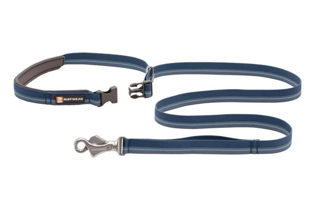 Ruffwear Flat Out Adjustable Dog Lead - Blue Horizon 2 Ruffwear Flat Out Adjustable Dog Lead - Blue Horizon - Image 2